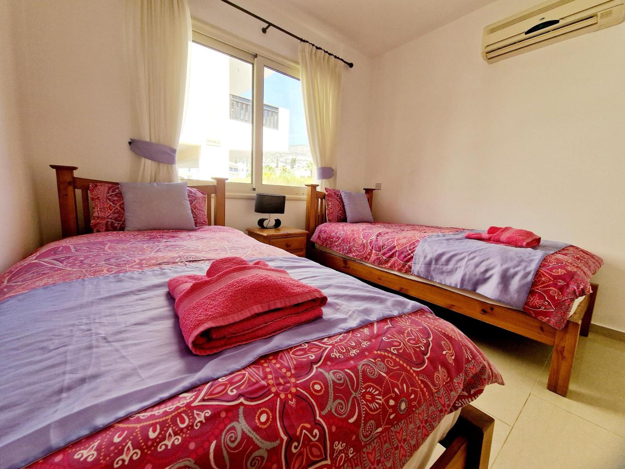 C5 Vanessa Poolside Apartment Peyia Bagian luar foto